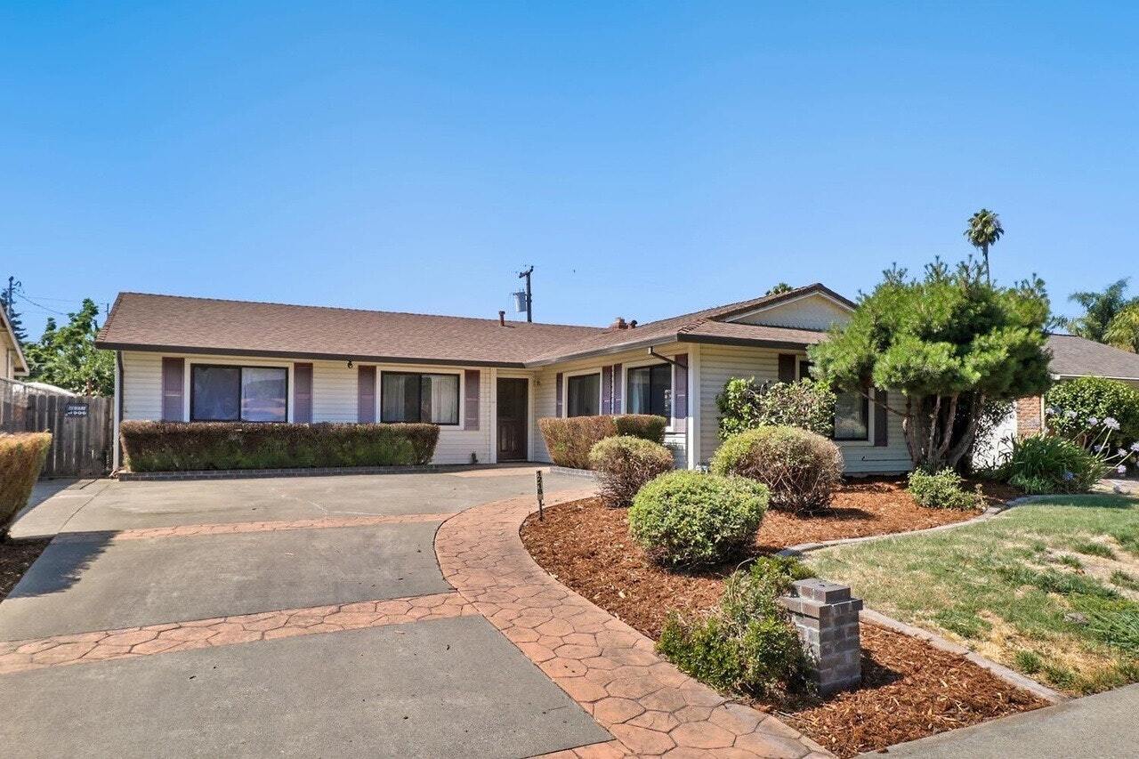 Photo - 1218 W El Camino Ave