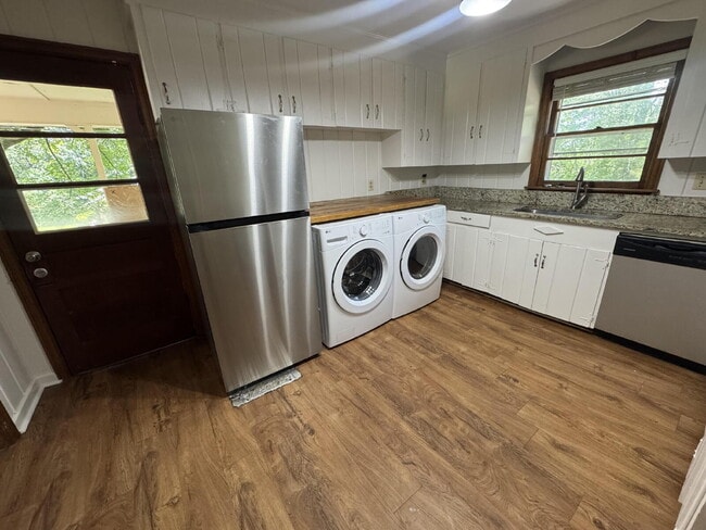 Photo - 3-Bedroom, 1 Bath Home Close to Downtown & MSU