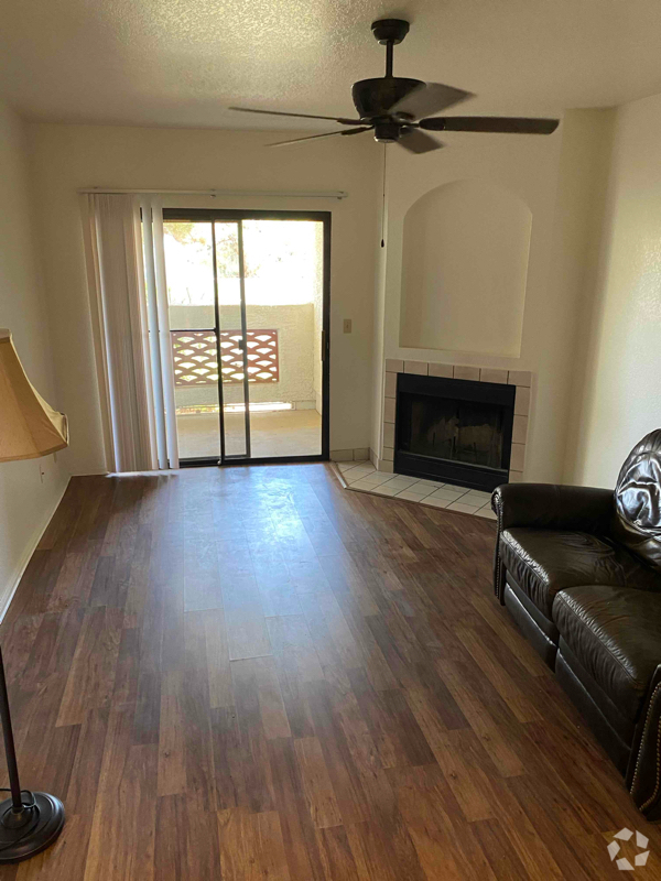 Building Photo - 8455 W Sahara Ave Unit 203 Rental