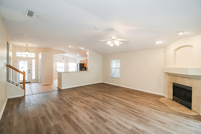 Photo - 732 Dewdrop Loop