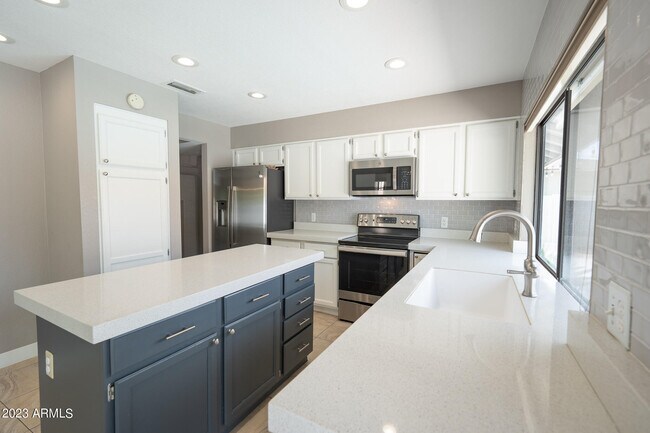 Photo - 1436 E Kent Ave