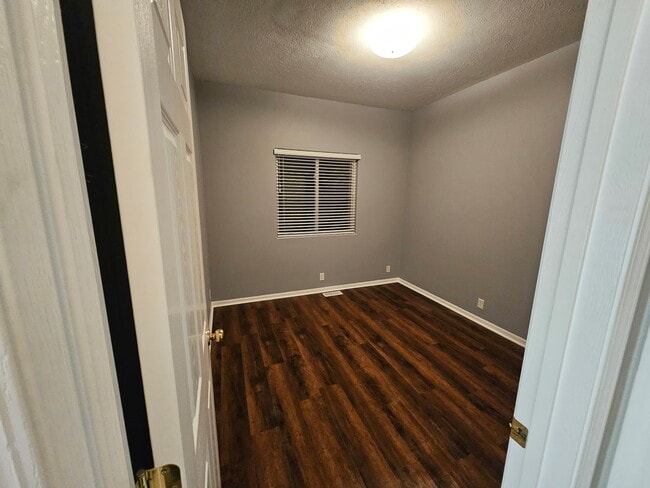 Photo - 4220 S 178th St