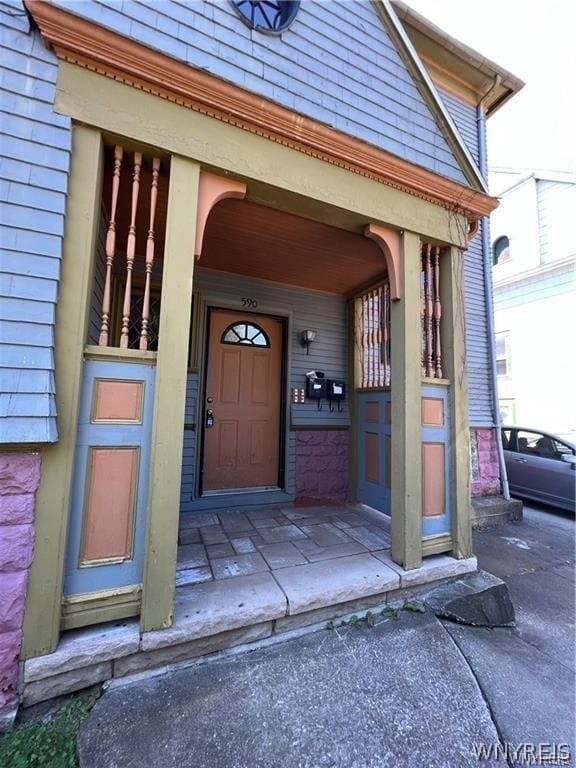 Photo - 590 Richmond Ave