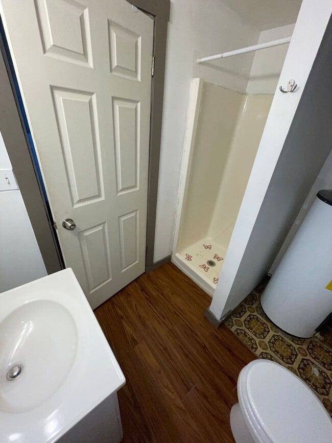 Photo - 431 Forest Ave Unit Apt 3