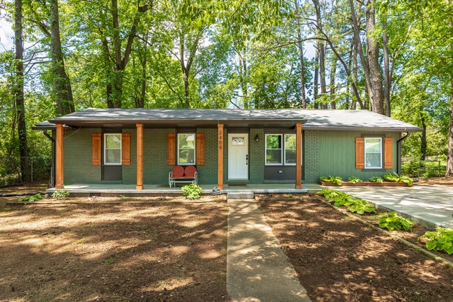Photo - 2409 Halmac Dr NW House