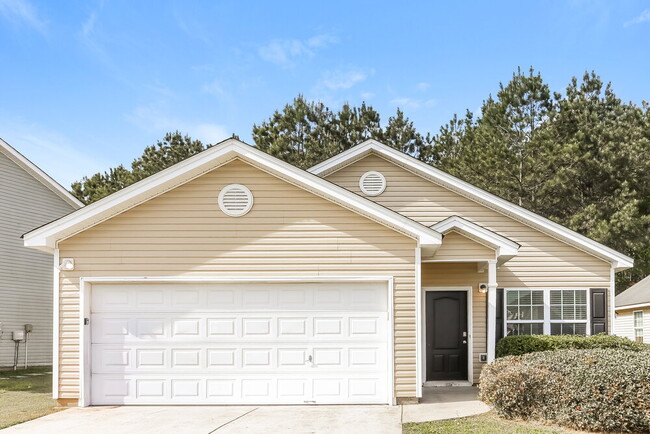 Building Photo - 430 Victoria Blvd