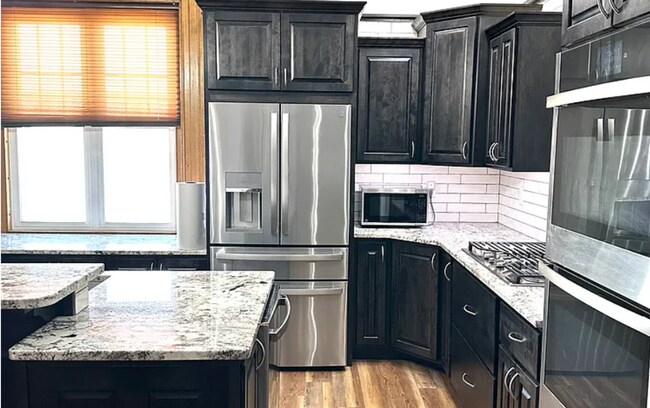 315 N Lawler St Unit 315 E Lawler