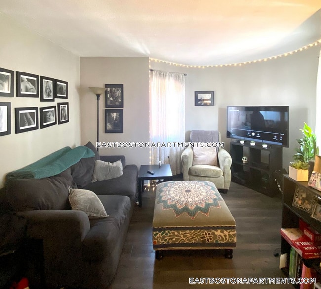 Photo - 300 Merdian St. Unit 3