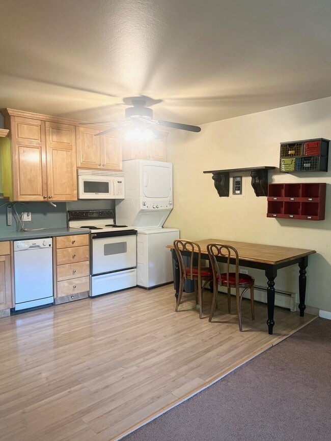 Photo - 2 bedroom, 1 Bath, 2nd Floor Condo - Old Town Fort Collins, CO Unit 5
