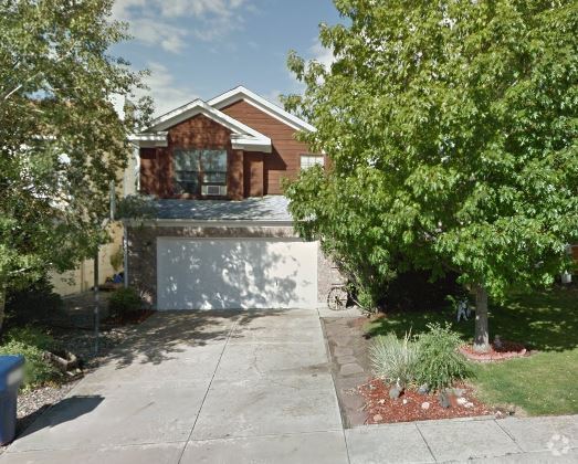 Building Photo - 4 Bed 2.5 Bath Available Now - MileStone R... Rental