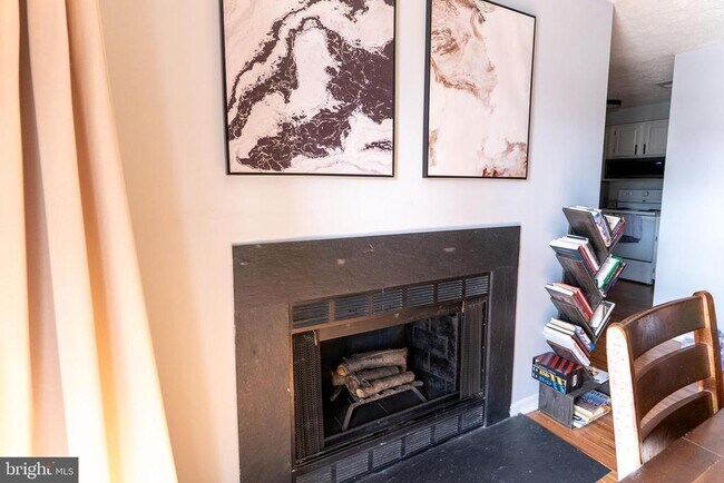 Photo - 800 Stratford Way Unit E