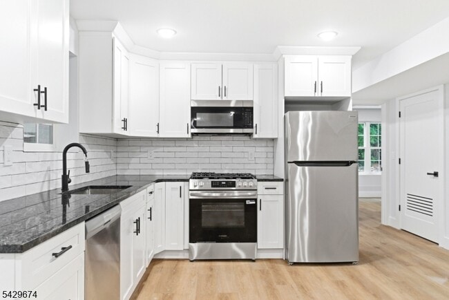 Photo - 129 Mt Pleasant Ave Unidad 1