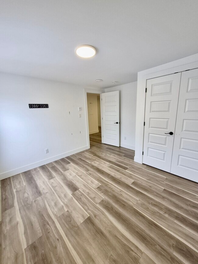 Photo - 2 Bed / 1 Bath Apartment for Rent - Unit 26 Unit 26