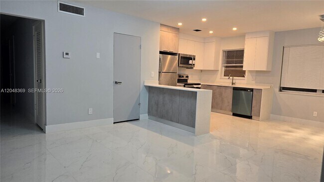 Photo - 1722 Mayo St Unit 207