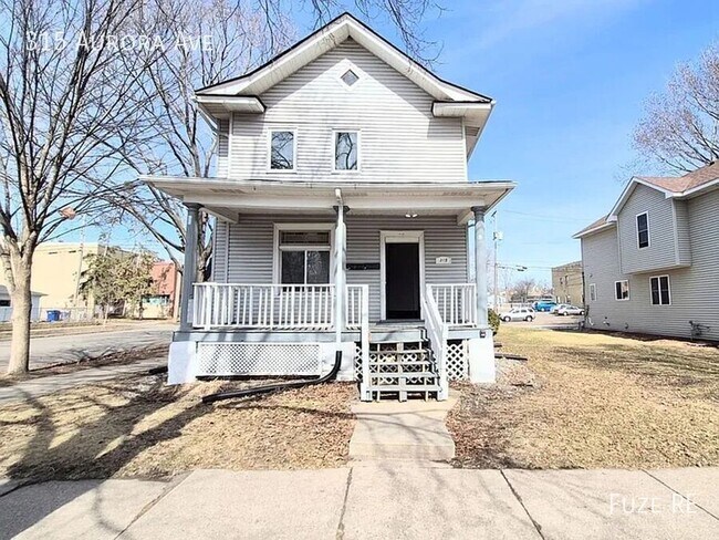 Building Photo - 315 Aurora Ave