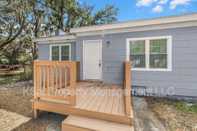 Photo - 245 W 73rd St