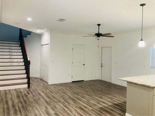 Photo - 2301 SW Barber Ln
