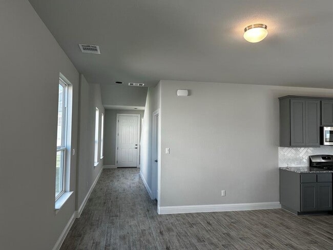 Photo - 109 Riverhill Dr