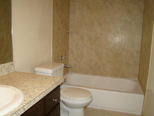 Photo - 11559 NW 45th St Unidad 11559-A1 - Westmount