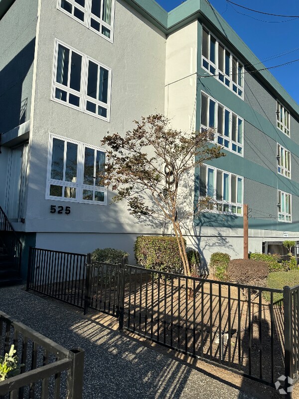 Building Photo - 525 N San Mateo Dr Unit 209 Rental