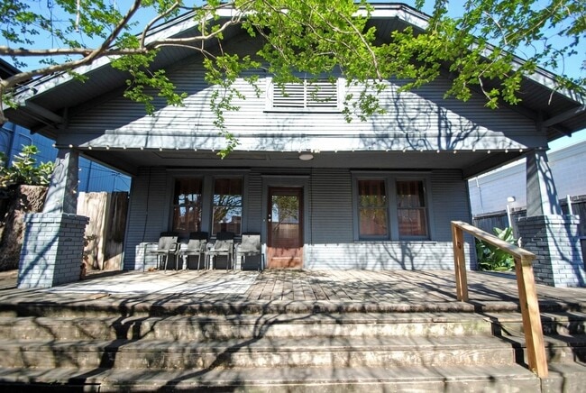 Photo - 1110 Missouri St