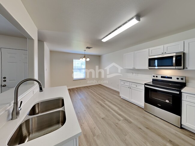 Photo - 28918 Village Creek Loop