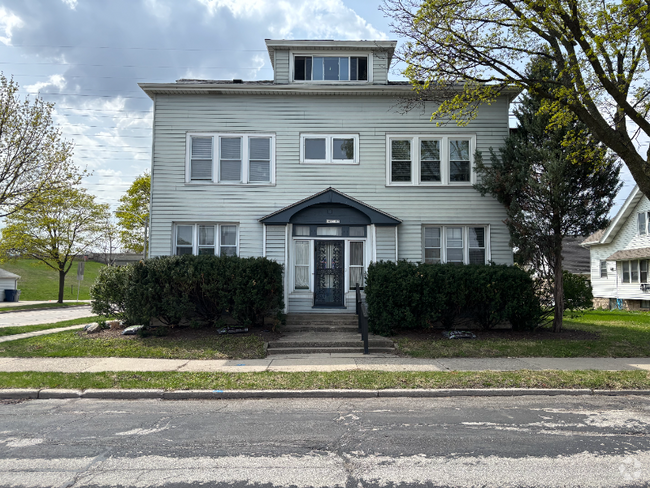 Building Photo - 6403 W Fairview Ave Unit 105 Rental