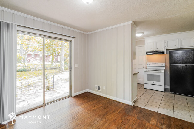 Photo - Charming 3-Bedroom Home with Spacious Back...