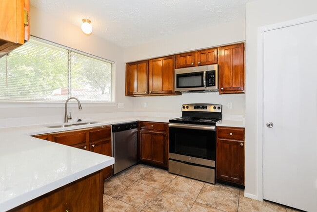 Photo - 7318 Sunlight Ln