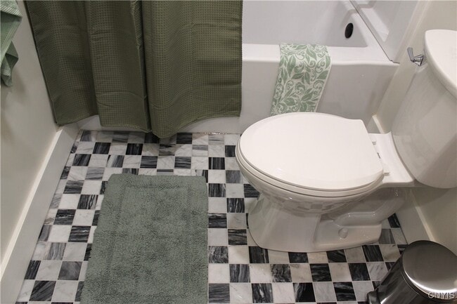 Photo - 110 Hotel St