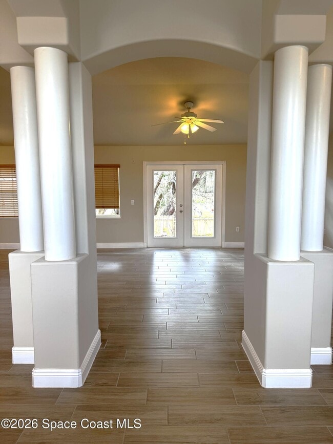 Photo - 320 Jennifer Dr