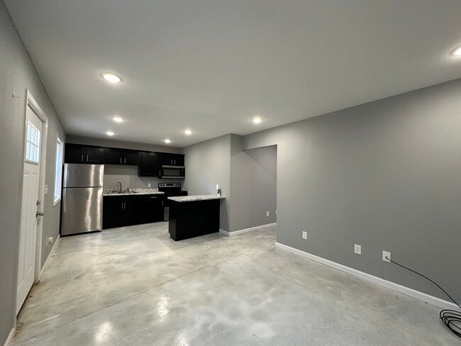 Photo - 105 Evergreen Pl