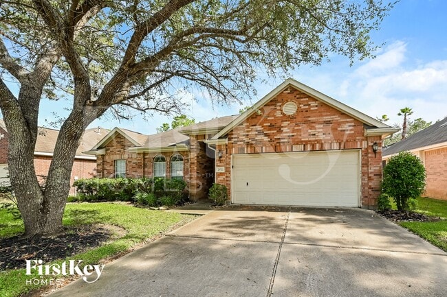 Building Photo - 23722 River Pl Dr