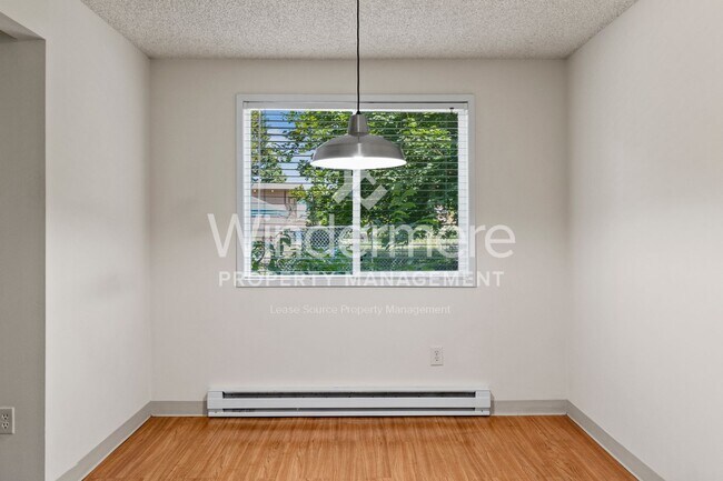 Photo - Beautiful and remodeled 1-Bedroom Apartmen... Unit #11