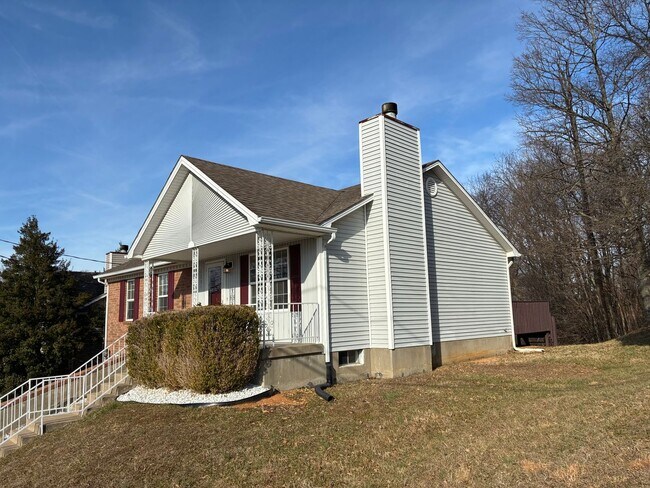 Photo - 1331 Amanda Jo Dr