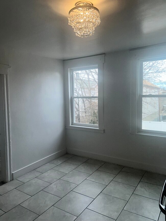 Kitchen - 21 Tillinghast St Unit 2