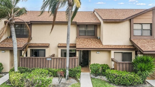 Photo - 3952 Cocoplum Cir