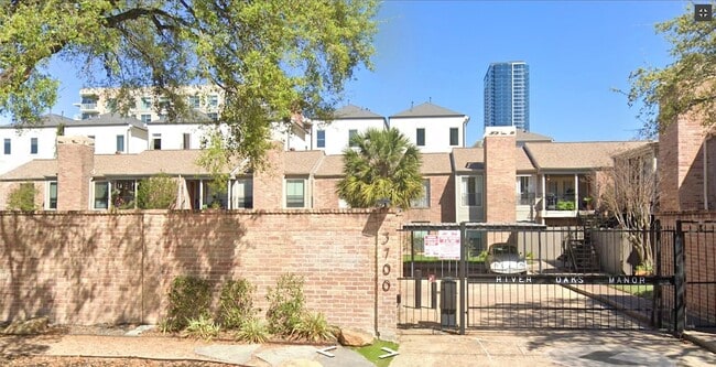 Building Photo - 3700 W Clay St Unit 244