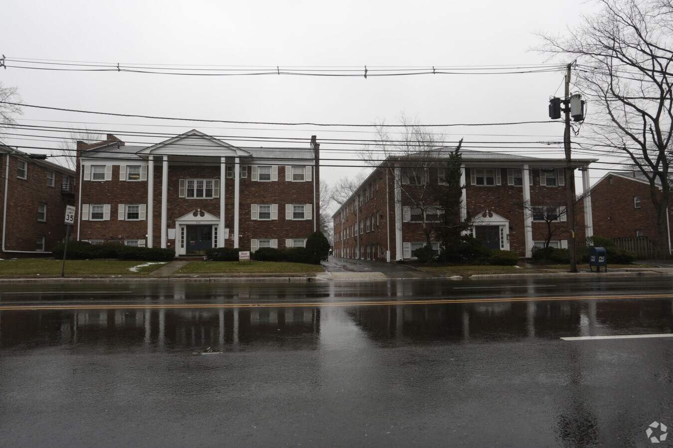 2105 - 2107 Saint Georges Ave - 2105-2107 Saint Georges Ave