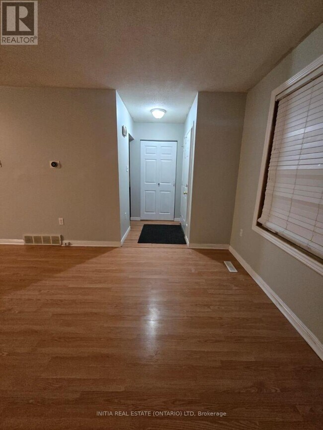 Photo - 324 Conway Dr