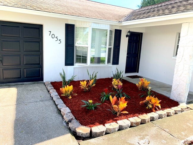 Photo - 7055 Lassen Ave