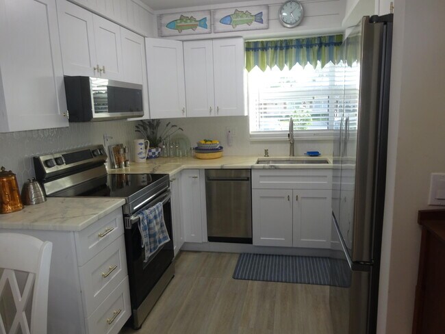 Photo - 2763 Dudley Dr W Unidad H