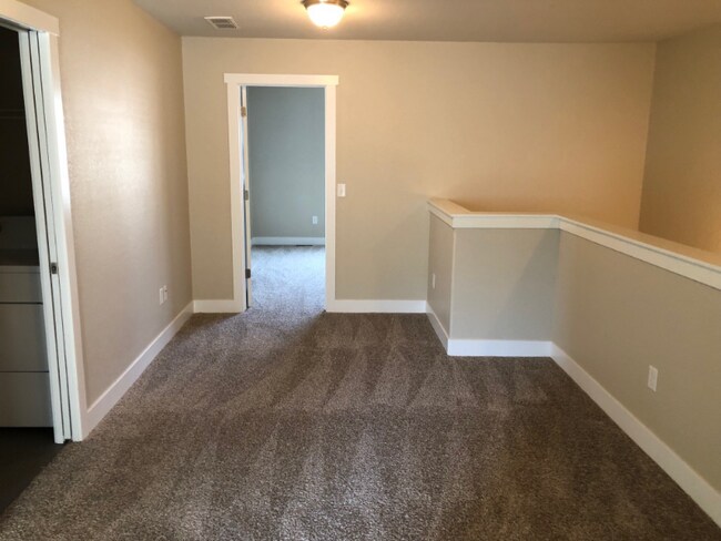 Photo - 6340 Orchard Park Dr Unit 3