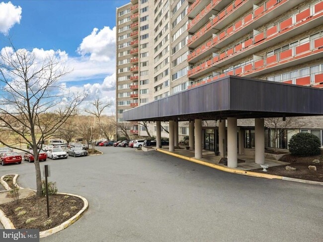 Photo - 5340 Holmes Run Pkwy Unit 1016