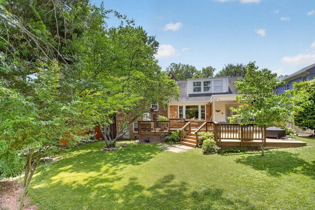 Photo - 5703 Cromwell Dr