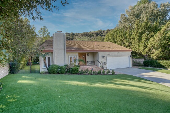 Photo - 19946 Turnberry Dr