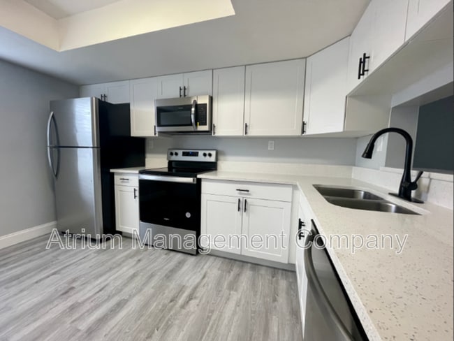 Building Photo - 5305 N Boulevard Rental