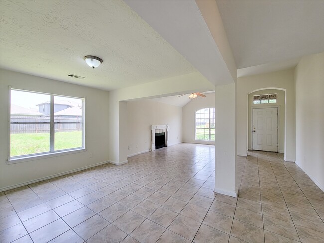 Photo - 3307 Pine Dust Ln