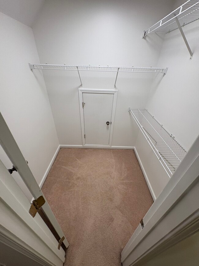 Photo - 5914 Mount Water Trl