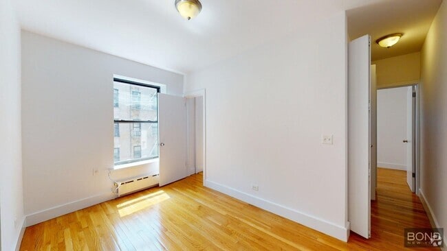 Building Photo - 151 Mott St Unit 18 Rental